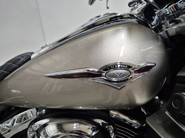 kawasaki - vn-1700-voyager