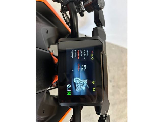 ktm - 1390-super-duke-r-evo