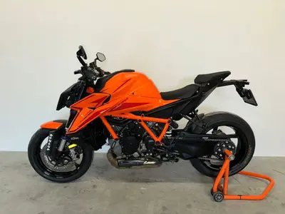 KTM 1390 SUPER DUKE R EVO – foto 4