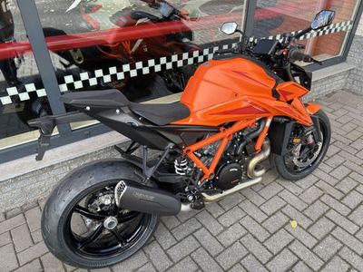 KTM 1390 SUPER DUKE R EVO – foto 3