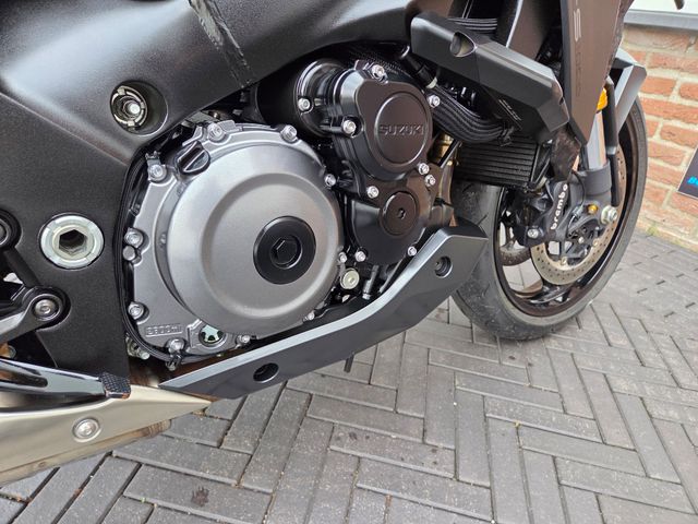 suzuki - gsx-s-1000-abs