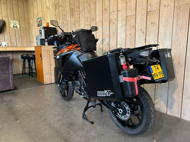 ktm - 1290-super-adventure-s