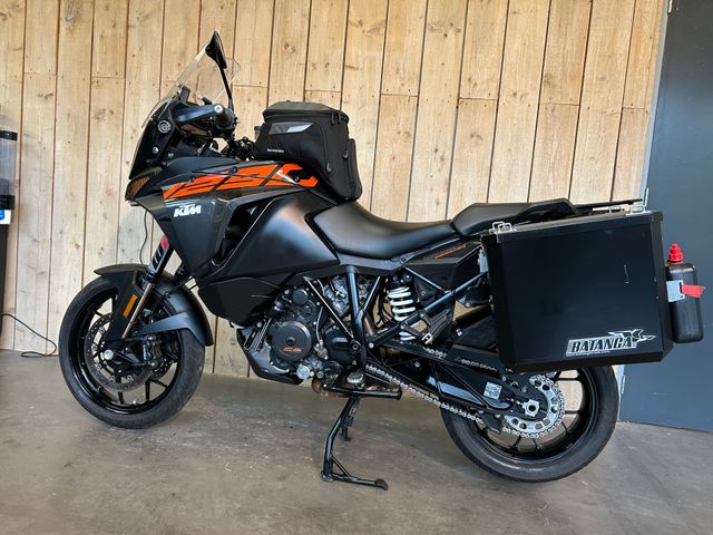 ktm - 1290-super-adventure-s