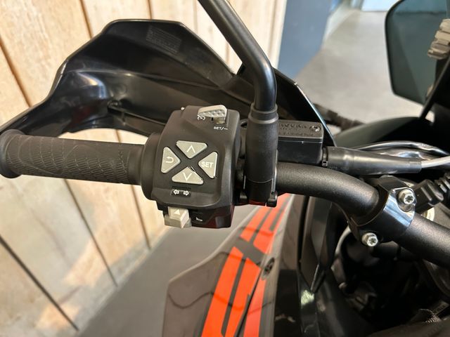 ktm - 1290-super-adventure-s