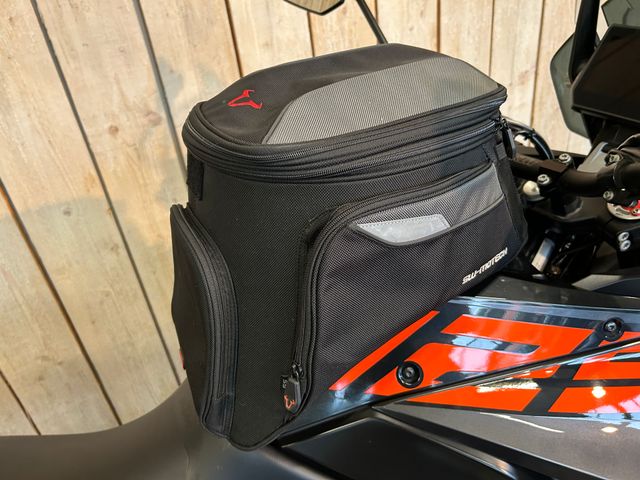 ktm - 1290-super-adventure-s