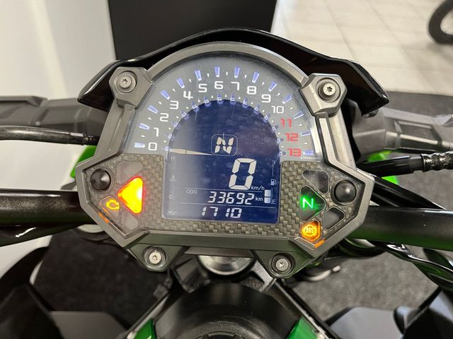 kawasaki - z900