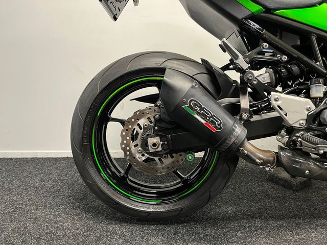 kawasaki - z900