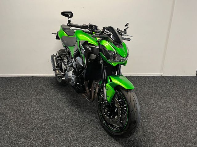 kawasaki - z900