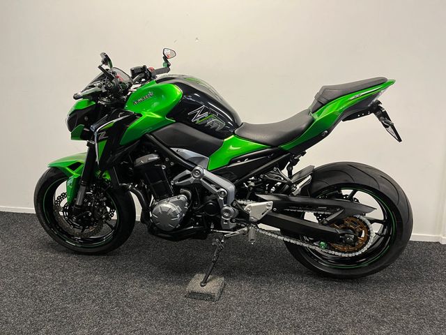 kawasaki - z900