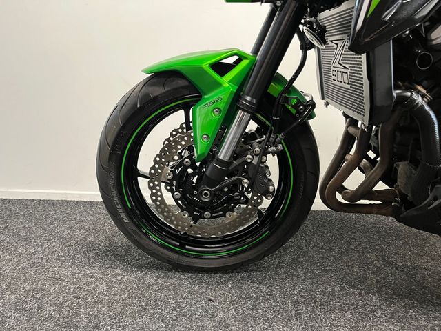 kawasaki - z900
