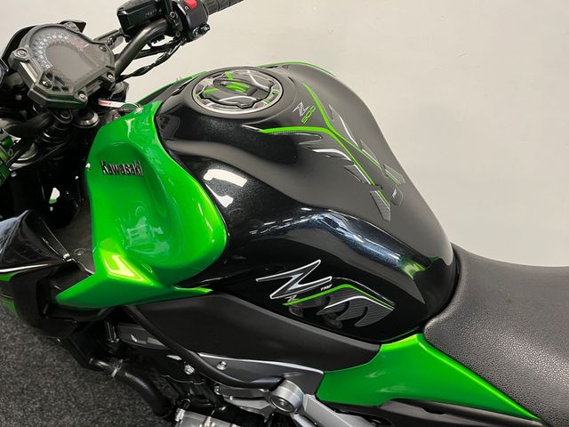 kawasaki - z900