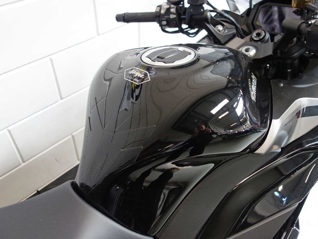 kawasaki - ninja-1100-sx-se
