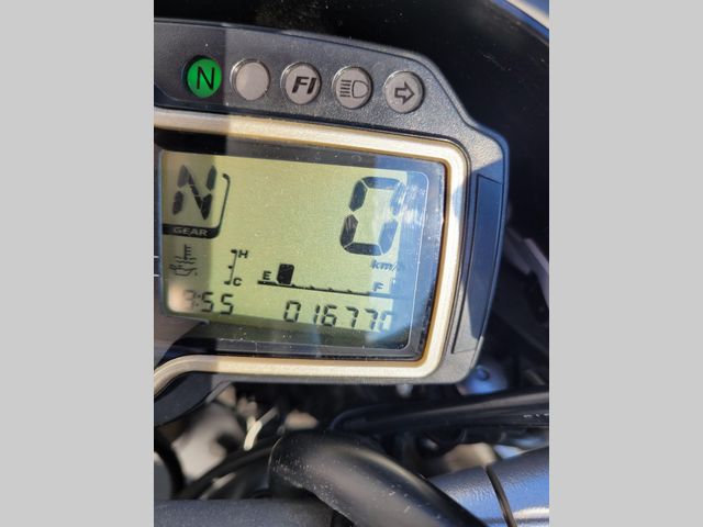 suzuki - gsr-750