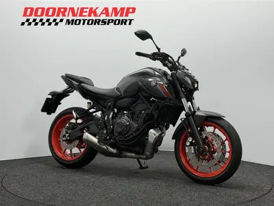 YAMAHA MT 07 ABS – foto 2