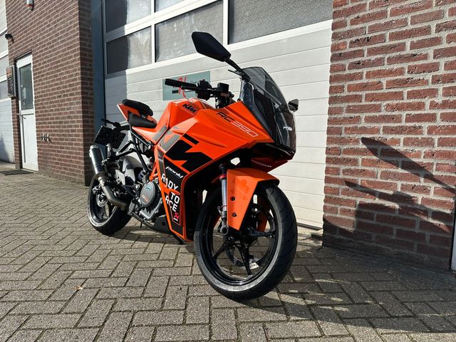 ktm - rc-390