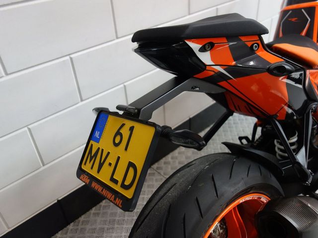 ktm - 1290-super-duke-r