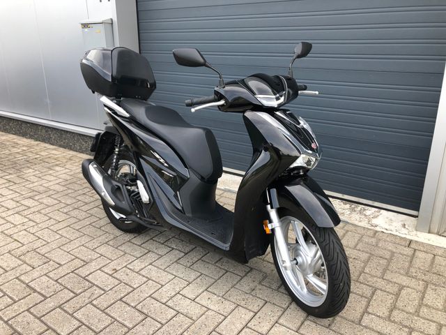 honda - sh-150i-c-abs