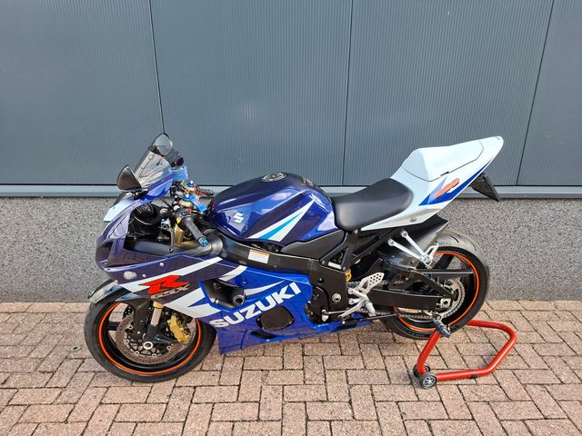 suzuki - gsx-r-600
