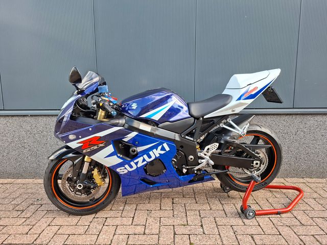 suzuki - gsx-r-600