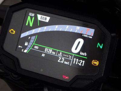 KAWASAKI Z900 – foto 3