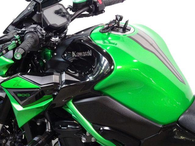 kawasaki - z900
