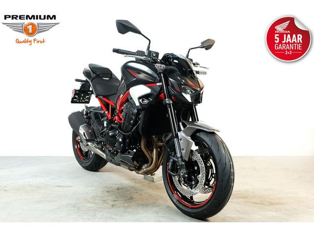 kawasaki - z900
