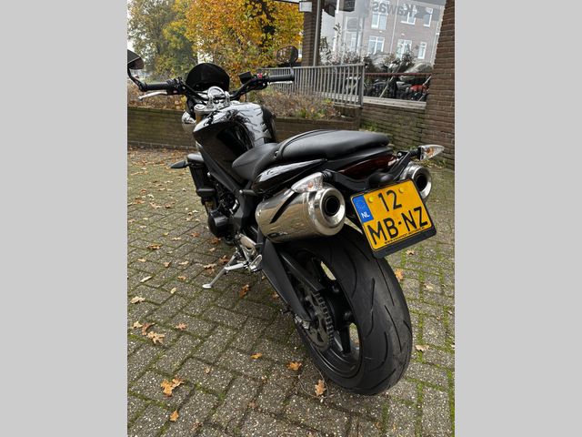 triumph - street-triple-675