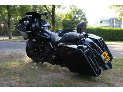 HARLEY-DAVIDSON ROAD GLIDE – foto 2