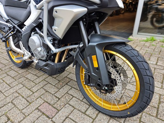 cfmoto - 700-mt-adventure