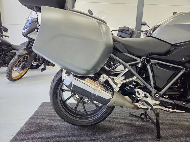 bmw - r-1200-rs