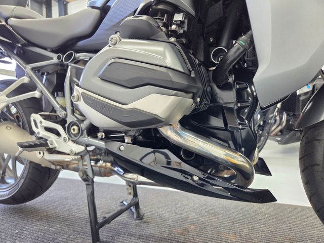 bmw - r-1200-rs