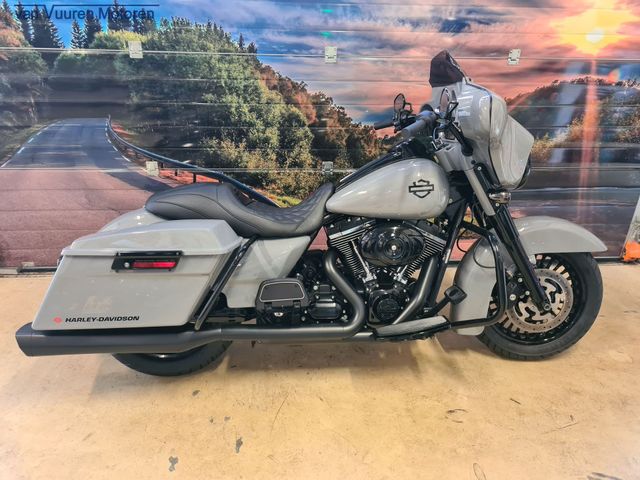 harley-davidson - electra-glide-ultra-classic-flhtcu