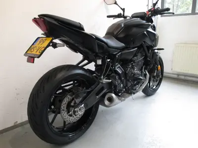 YAMAHA MT 07 ABS – foto 3