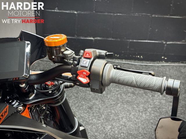 ktm - 1290-super-duke-r