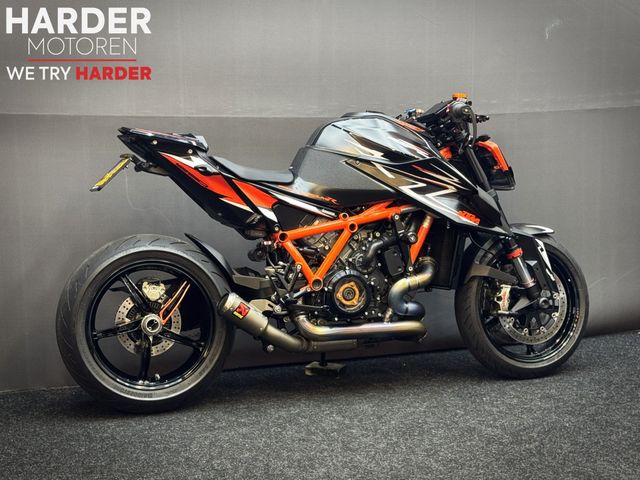 ktm - 1290-super-duke-r