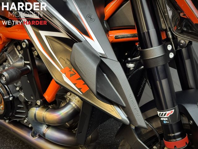 ktm - 1290-super-duke-r