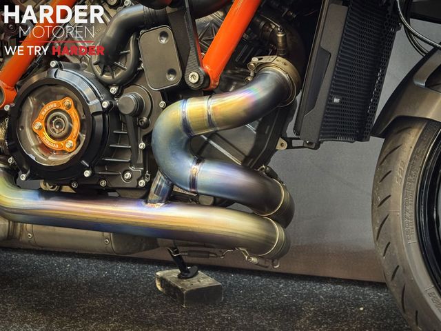 ktm - 1290-super-duke-r