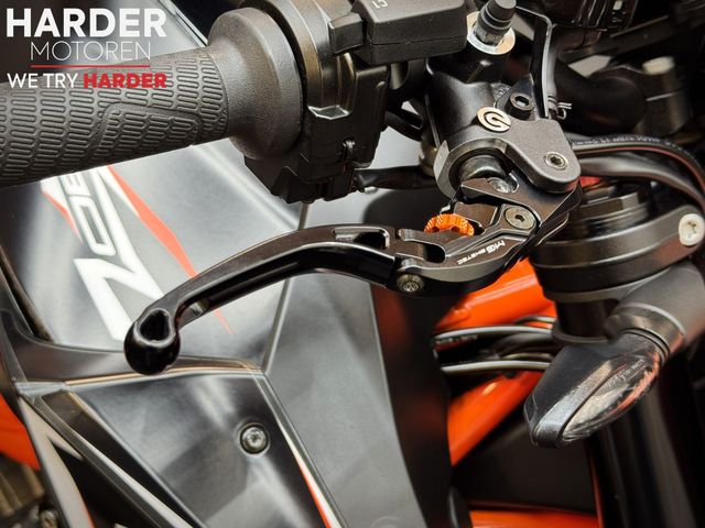 ktm - 1290-super-duke-r