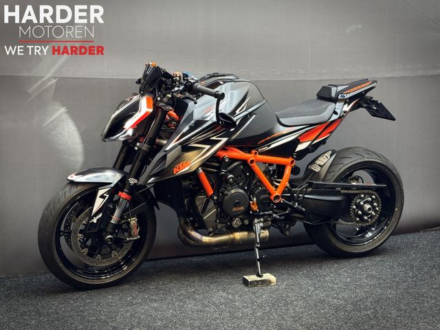 ktm - 1290-super-duke-r