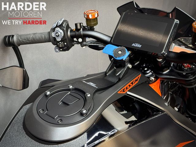 ktm - 1290-super-duke-r