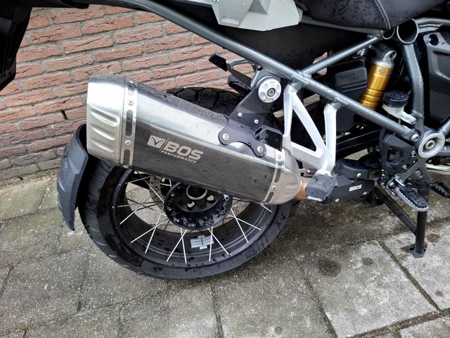 bmw - r-1200-gs-triple-black-edition