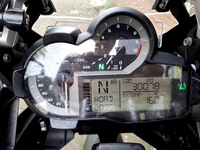 bmw - r-1200-gs-triple-black-edition