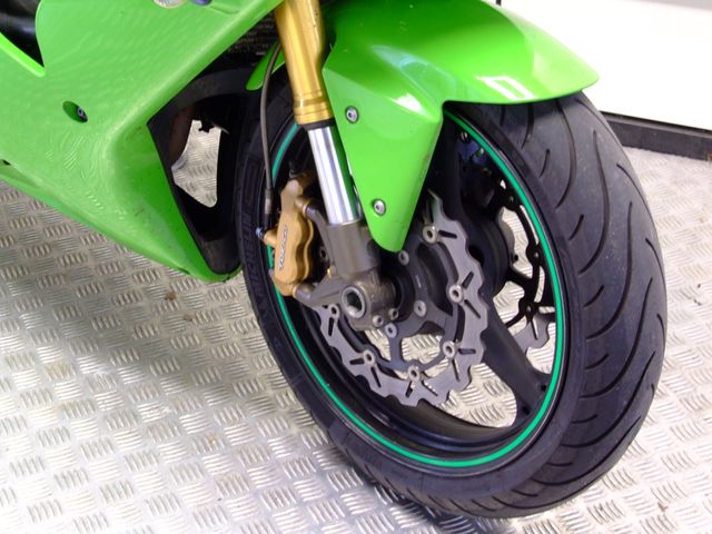kawasaki - zx-6r-ninja