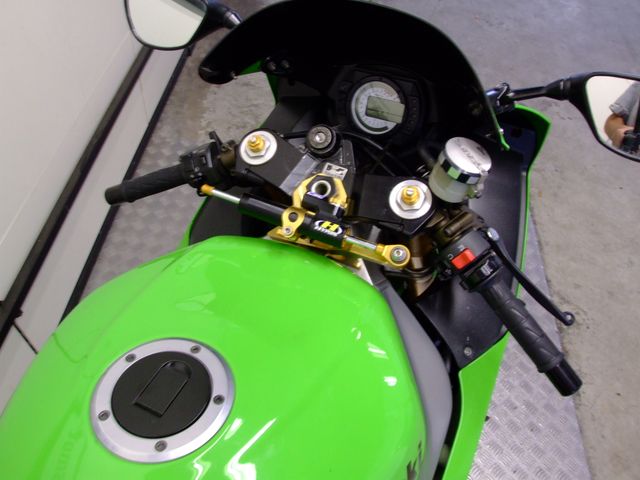 kawasaki - zx-6r-ninja