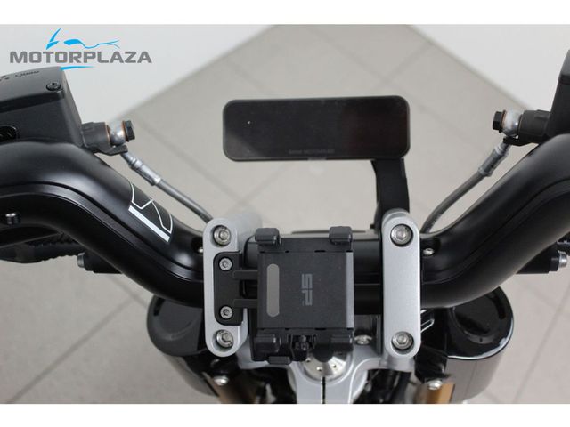 bmw - ce-02