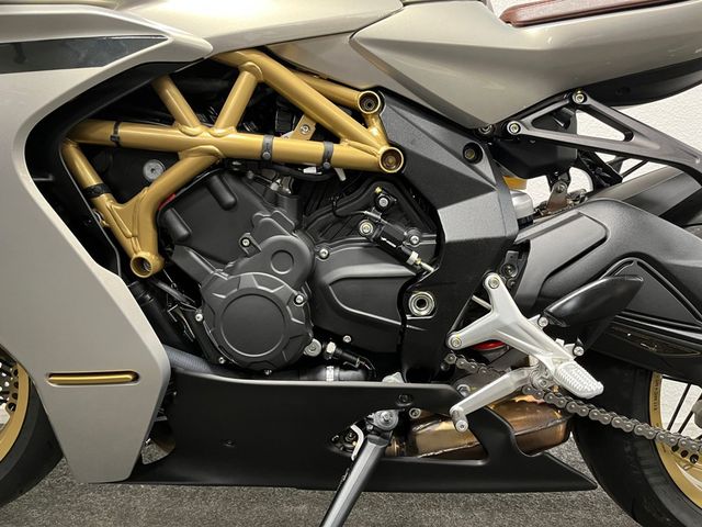 mv-agusta - superveloce-800-s