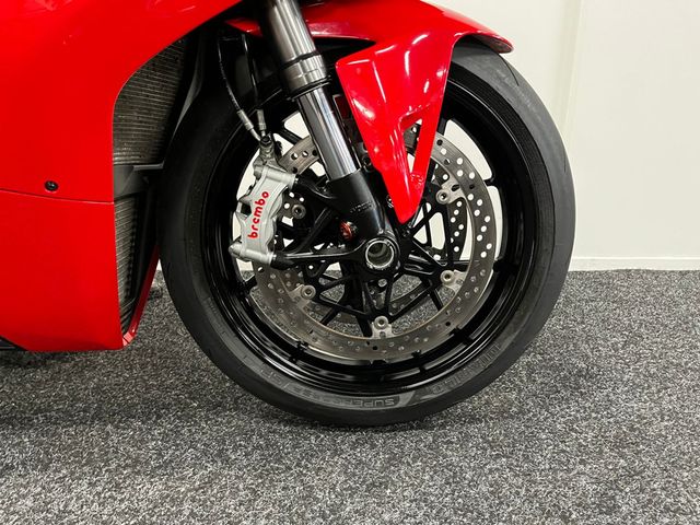 ducati - panigale-v4