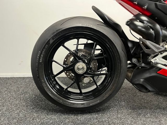 ducati - panigale-v4