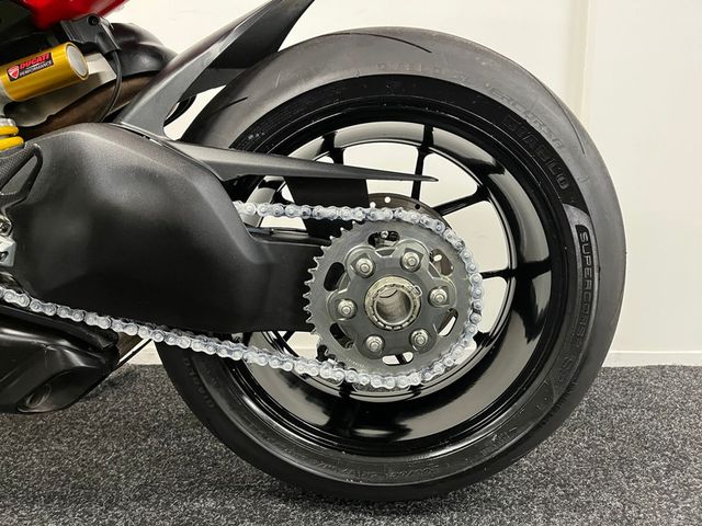 ducati - panigale-v4
