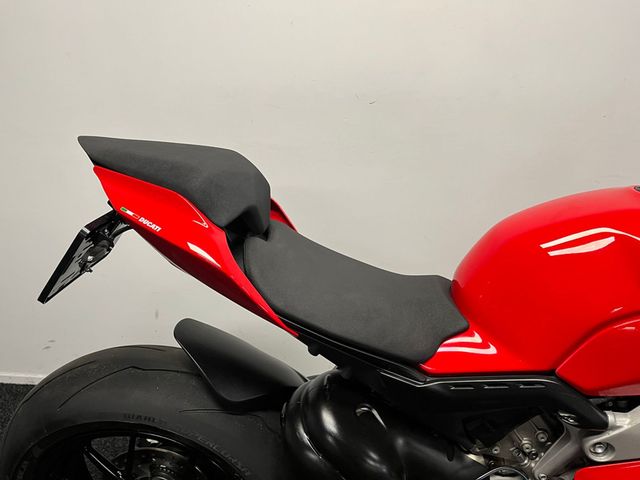 ducati - panigale-v4